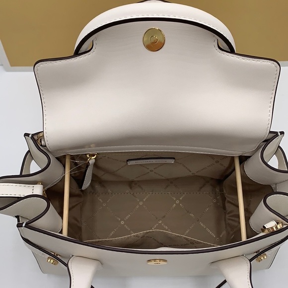 MICHAEL KORS
Carmen Medium Flap Belted Satchel OPTIC WHITE COLOR - Picture 10 of 16